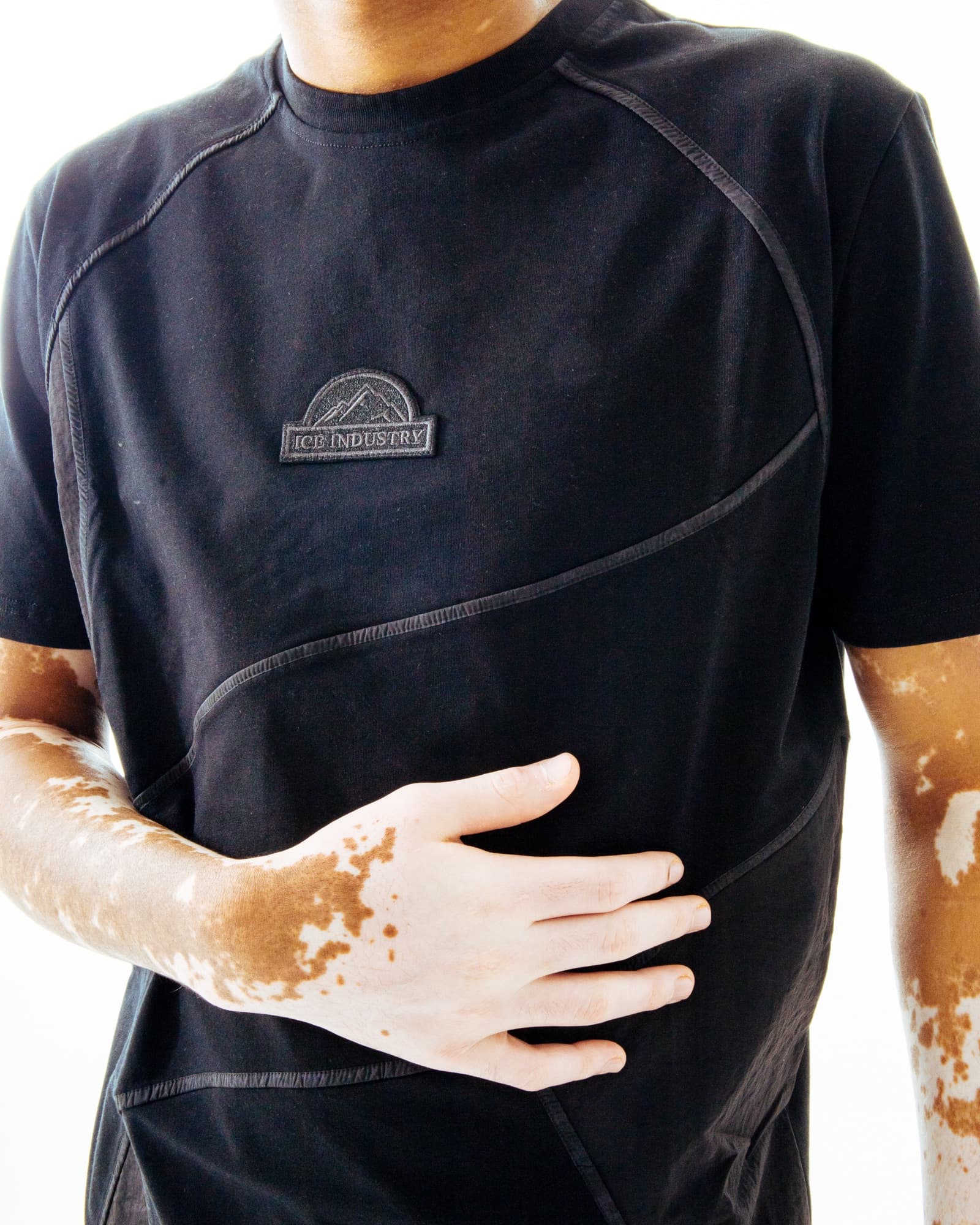 T-shirt LINEA NEBULA — vue 2