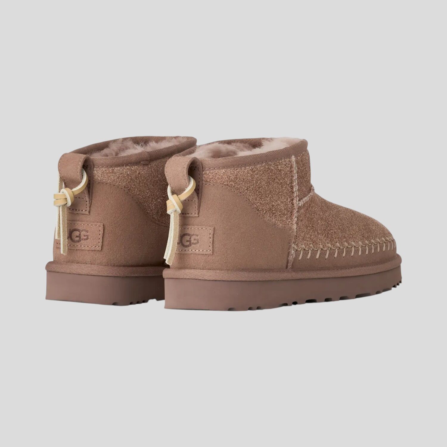 Alternative view of UGG Mini Biarritz